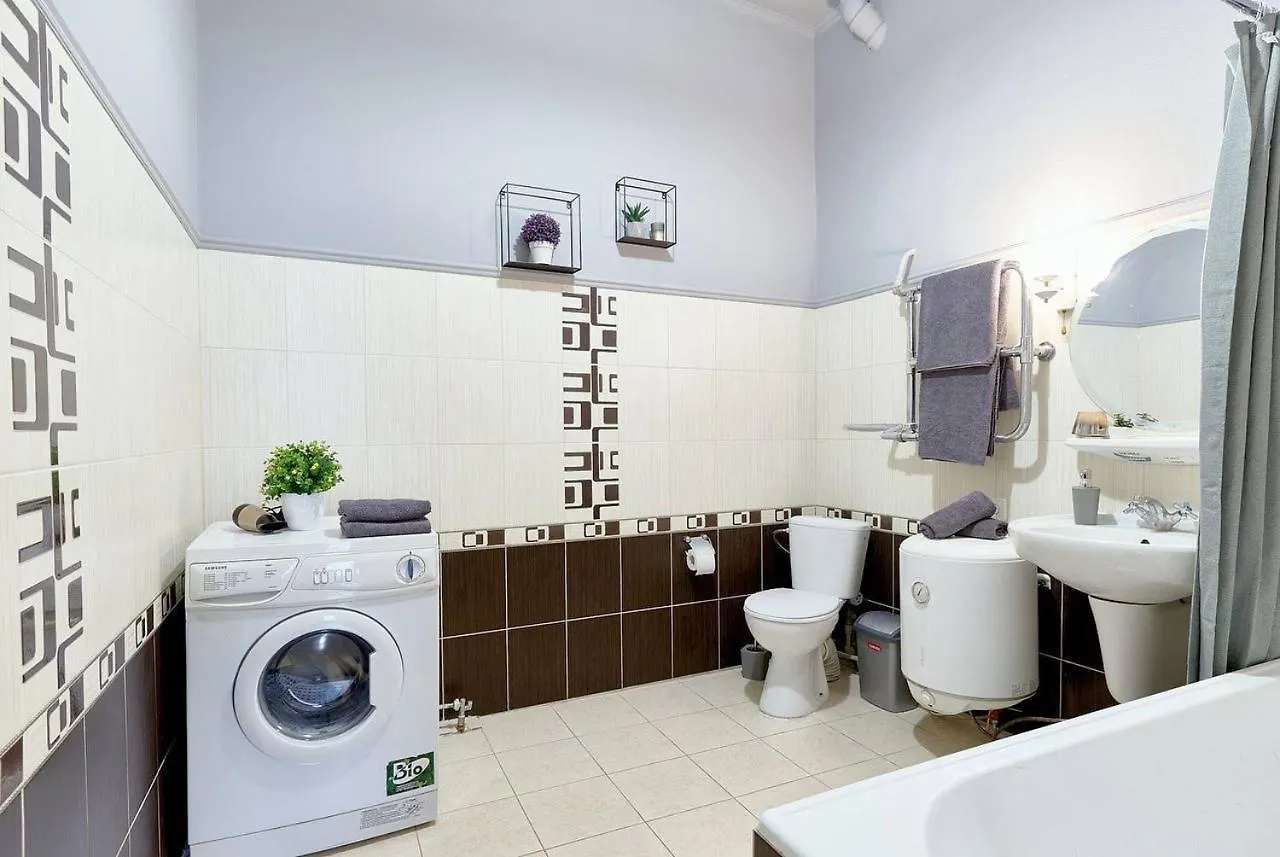 Three Separate Bedrooms - Shota Rustaveli Street 14 Kiev